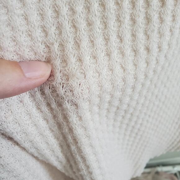 UO Oatmeal Waffle Knit - Picture 10 of 10